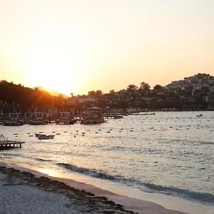 https://life-butiq-otel.aegeanhotels.net
