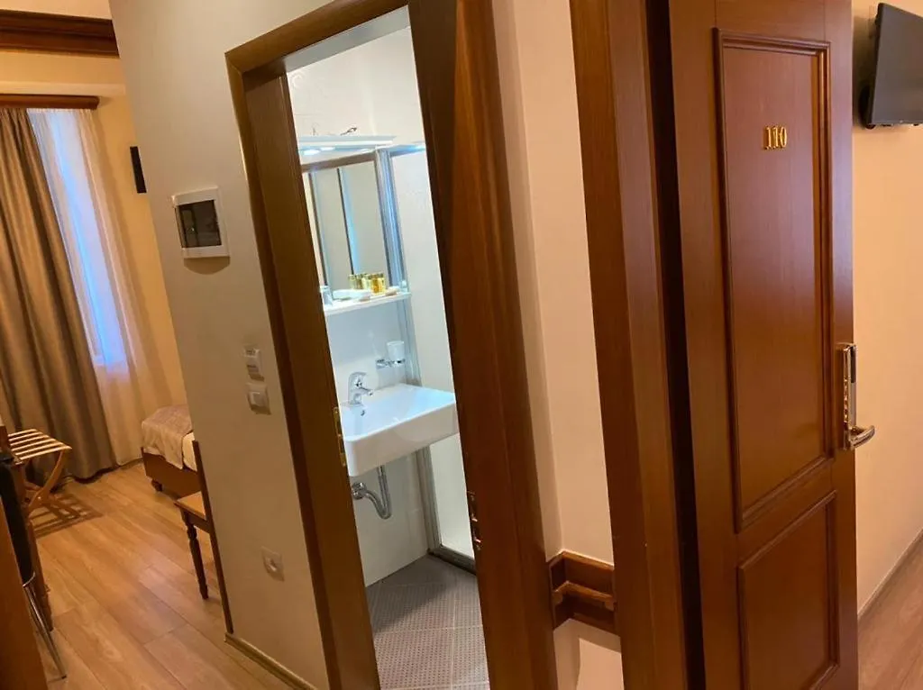****  Hotel Argjiro Gjirokaster Albania